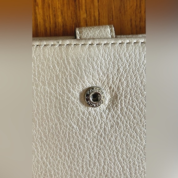 COACH Slim Bifold Wallet | Pearl/Beige Metallic Color | - Picture 13 of 16